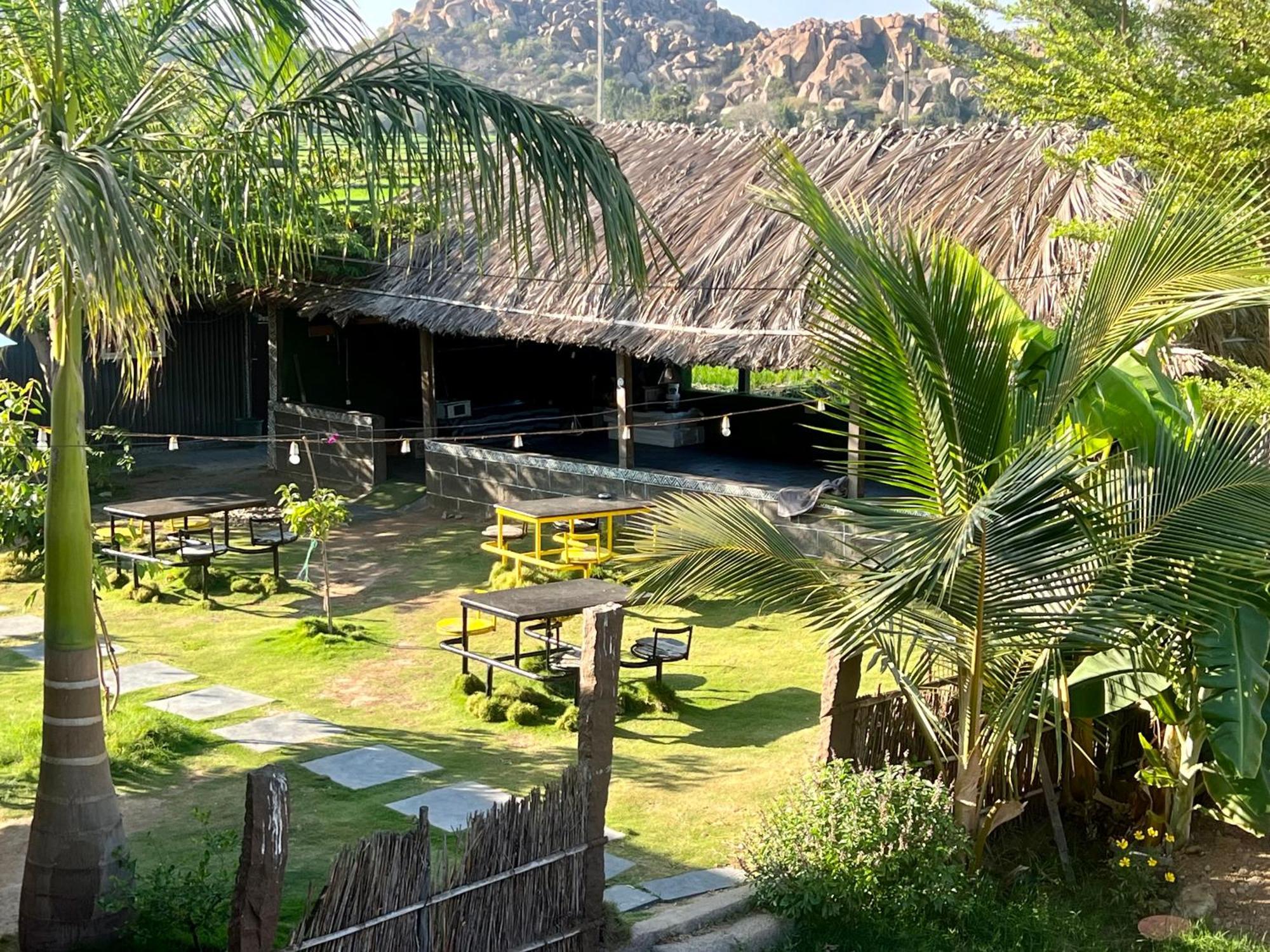 Hotel Hippie Land Hampi Exteriér fotografie